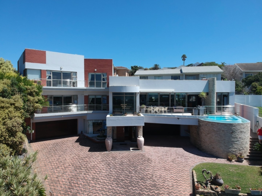 4 Bedroom Property for Sale in Jeffreys Bay Central Eastern Cape